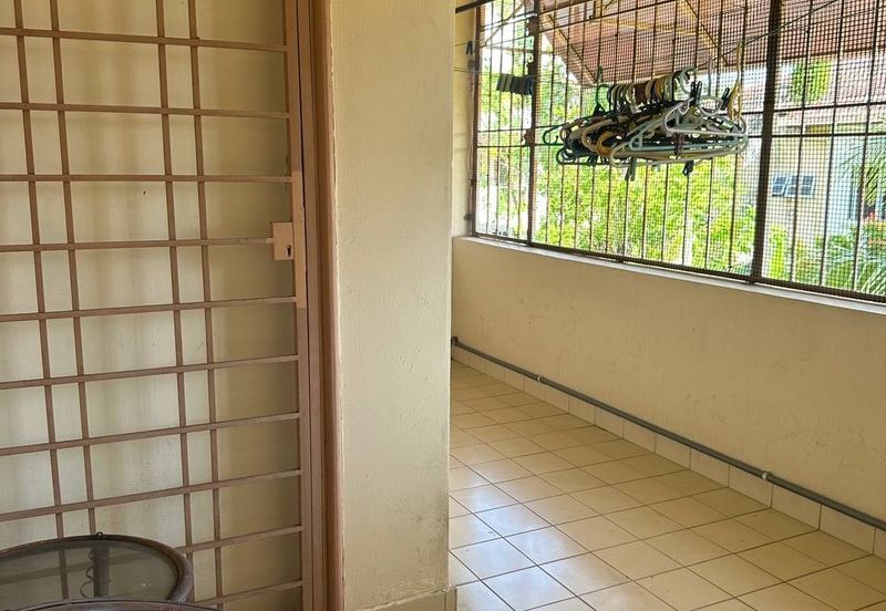 Spacious Double Storey Bungalow Seksyen 8, Shah Alam