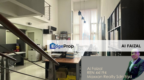 Spacious Corner Unit Plaza Azalea Shah Alam, Selangor, Shah Alam