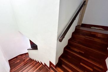 Facing Open Double Storey Semi-D Suakasih Bandar Tun Hussein Onn