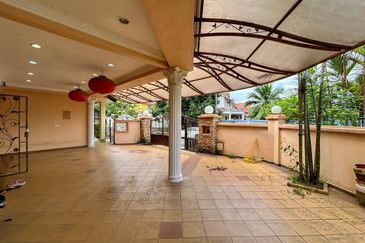 Facing Open Double Storey Semi-D Suakasih Bandar Tun Hussein Onn