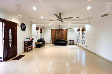 Facing Open Double Storey Semi-D Suakasih Bandar Tun Hussein Onn