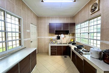 Facing Open Double Storey Semi-D Suakasih Bandar Tun Hussein Onn