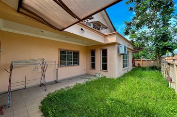 Facing Open Double Storey Semi-D Suakasih Bandar Tun Hussein Onn