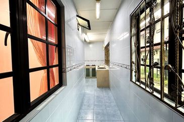 Primaya Bandar Tun Hussein Onn