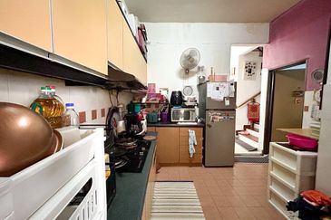 Double Storey Terrace Suakasih Bandar Tun Hussein 