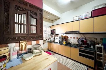 Double Storey Terrace Suakasih Bandar Tun Hussein 