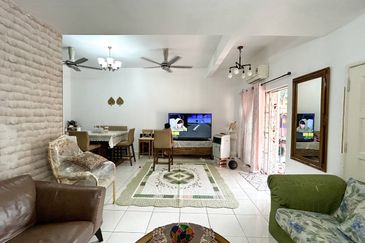 Double Storey Terrace Suakasih Bandar Tun Hussein 