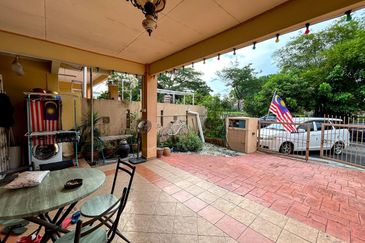 Double Storey Terrace Suakasih Bandar Tun Hussein 