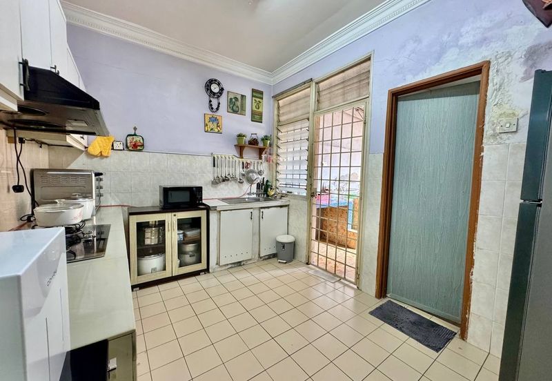 Gated & Guarded Double Storey Terrace @ PUJ 6 Puncak Jalil Selangor