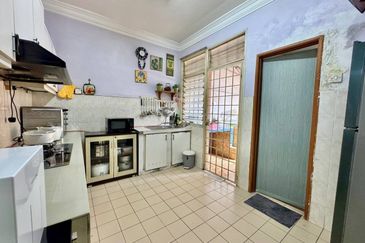 Gated & Guarded Double Storey Terrace @ PUJ 6 Puncak Jalil Selangor