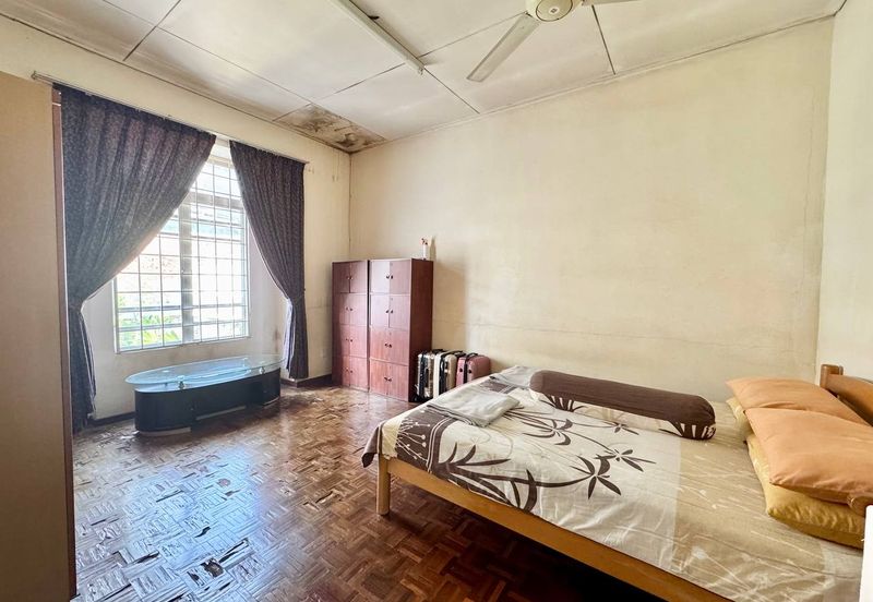 Gated & Guarded Double Storey Terrace @ PUJ 6 Puncak Jalil Selangor