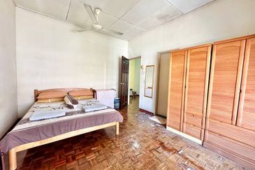 Gated & Guarded Double Storey Terrace @ PUJ 6 Puncak Jalil Selangor