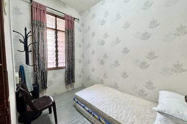 Gated & Guarded Double Storey Terrace @ PUJ 6 Puncak Jalil Selangor