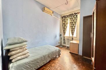 Gated & Guarded Double Storey Terrace @ PUJ 6 Puncak Jalil Selangor