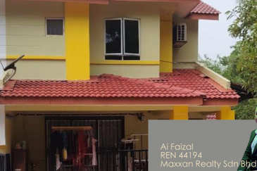 Corner Lot Double Storey Seksyen 6 Bandar Bukit Mahkota Bangi