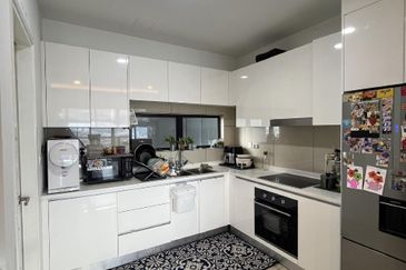 Partial Furnished Corner Unit Astoria Ampang, Jalan Ampang, Kuala Lumpur