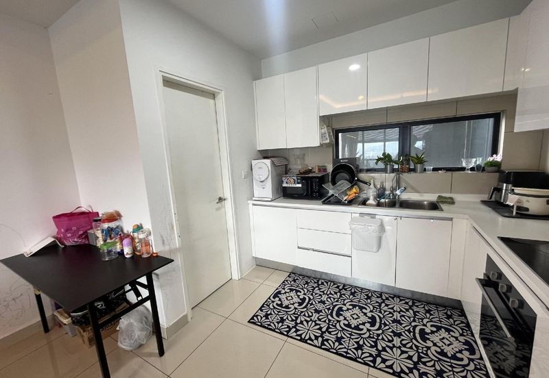 Partial Furnished Corner Unit Astoria Ampang, Jalan Ampang, Kuala Lumpur