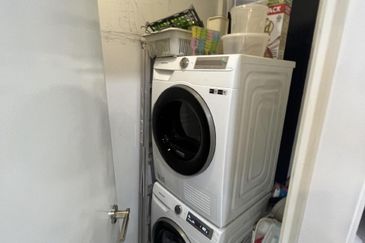 Partial Furnished Corner Unit Astoria Ampang, Jalan Ampang, Kuala Lumpur