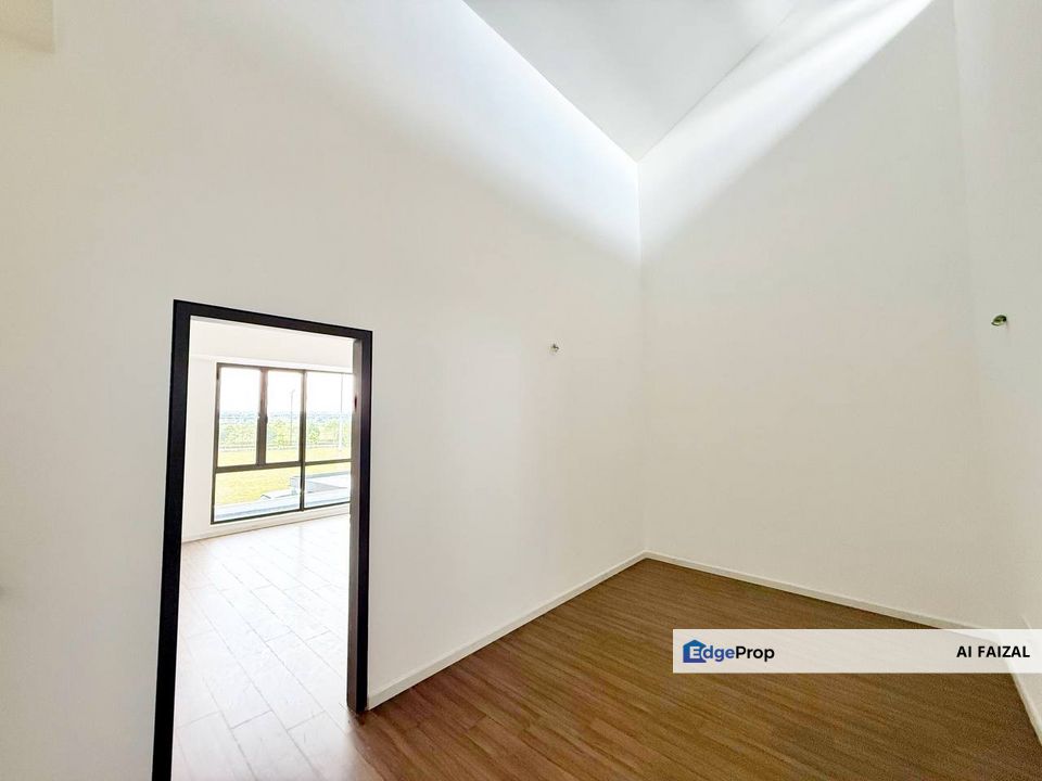 New Unit Double Storey Terrace Serenia Anisa, Sepang., Selangor, Sepang