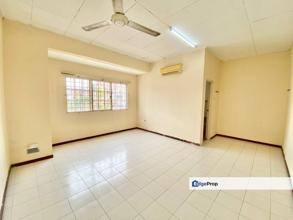 END LOT 2-STOREY TAMAN PUTRA BUDIMAN BALAKONG, Selangor, Balakong