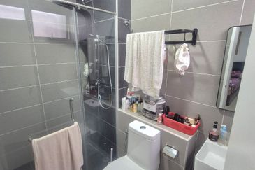 Reef Of Tropics, Setia Eco Glades