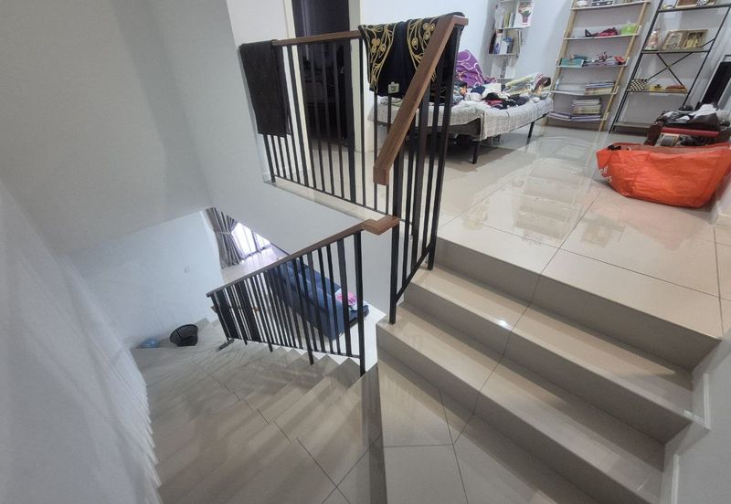 Reef Of Tropics, Setia Eco Glades