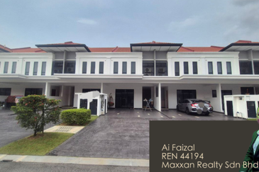 Reef Of Tropics, Setia Eco Glades