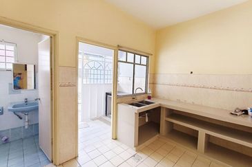 Double Storey House Putra Permai Seksyen 10 Putra Heights Subang Jaya