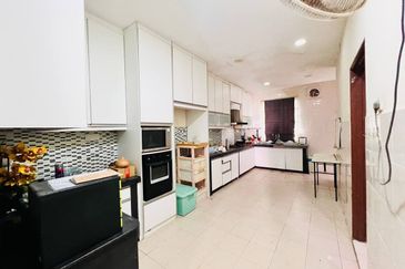 RENOVATED & EXTENDED DOUBLE STOREY TERRACE, 