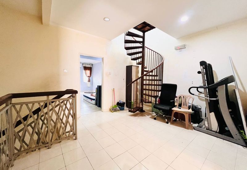RENOVATED & EXTENDED DOUBLE STOREY TERRACE, 