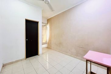 RENOVATED & EXTENDED DOUBLE STOREY TERRACE, 