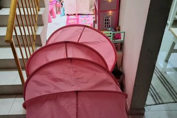 Renovated 1.5 Storey @ Jalan Nuri Sekyaen 7/22 Kota Damansara