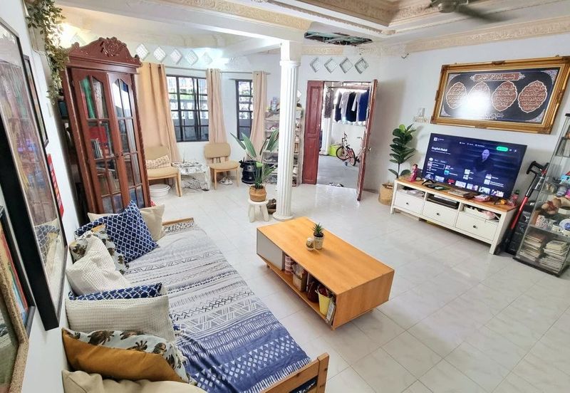 Renovated 1.5 Storey @ Jalan Nuri Sekyaen 7/22 Kota Damansara