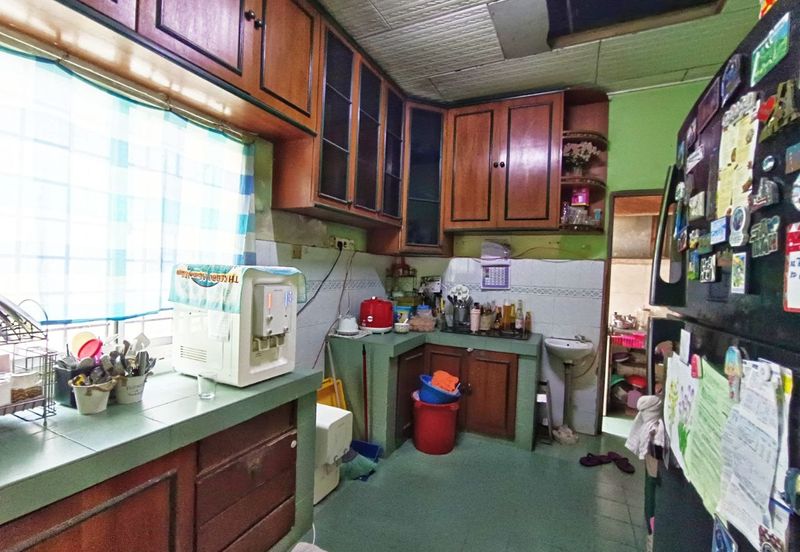 Renovated 1.5 Storey @ Jalan Nuri Sekyaen 7/22 Kota Damansara