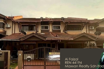 2 Storey Terraced Taman Aroma Tropika Alam Megah