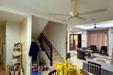 2 Storey Terraced Taman Aroma Tropika Alam Megah