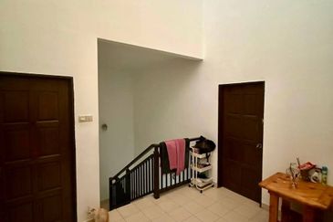 2 Storey Terraced Taman Aroma Tropika Alam Megah