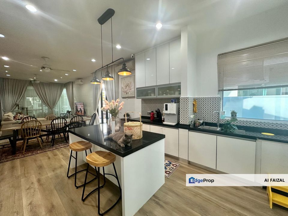 2 Storey Superlink  Cassia Garden NICE UNIT, Selangor, Cyberjaya