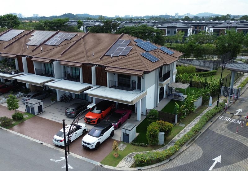 Isle of Botanica, Setia Eco Glades