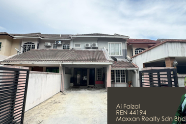 Facing Open 2 Storey Impian Indah Saujana Kajang