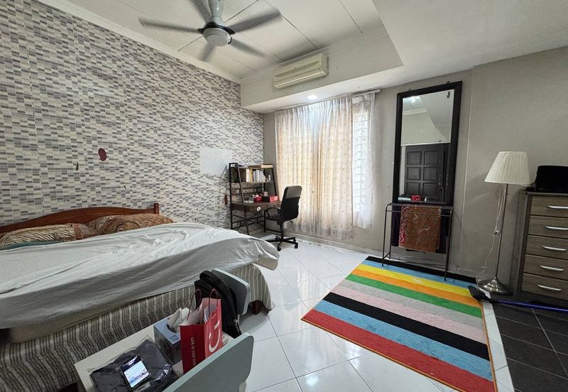 Facing Open 2 Storey Impian Indah Saujana Kajang