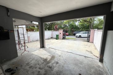 Facing Open 2 Storey Impian Indah Saujana Kajang