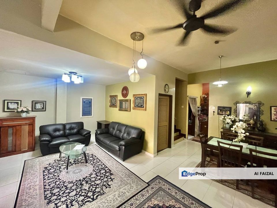 Gated & Guarded 2 Storey Jalan Suakasih Bandar Tun Hussein Onn Cheras, Selangor, Cheras