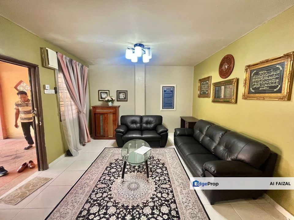 Gated & Guarded 2 Storey Jalan Suakasih Bandar Tun Hussein Onn Cheras, Selangor, Cheras