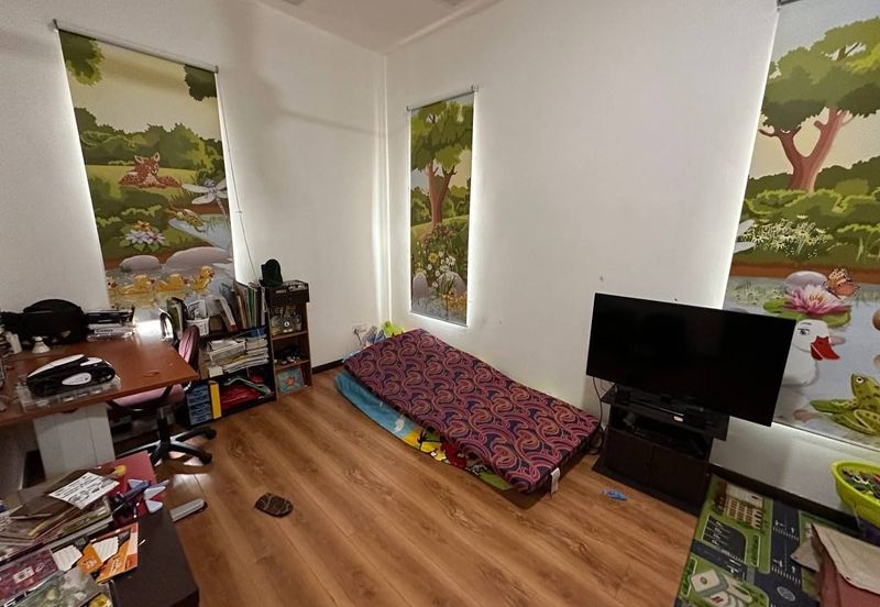 Renovated 3 Storey Semi Detached House Taman Tropika 2 Bangi