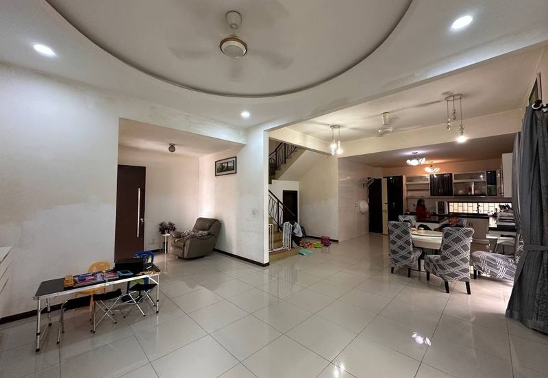 Renovated 3 Storey Semi Detached House Taman Tropika 2 Bangi