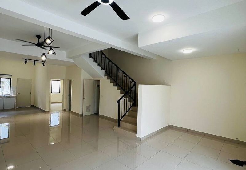 Monet Springtime @ Sunsuria City