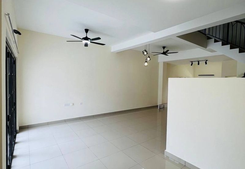 Monet Springtime @ Sunsuria City