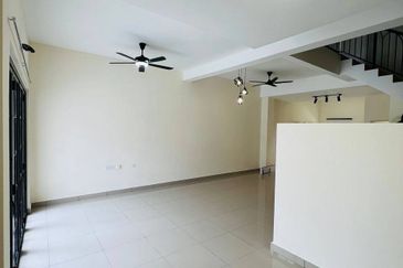 Monet Springtime @ Sunsuria City