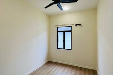 Monet Springtime @ Sunsuria City